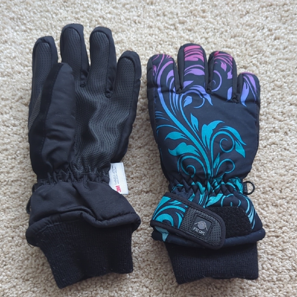 Kids Black and Blue Patterned Winter Gloves (S/M)